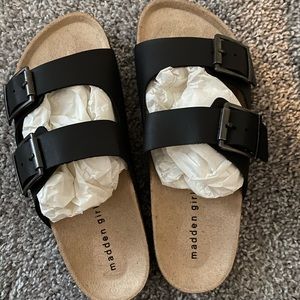 NWT! Madden Girl Sandals ((Birkenstock Dupe))